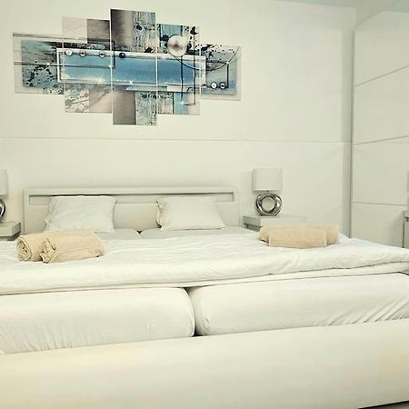 Idyllische Ferienwohnung In Биссоне Экстерьер фото