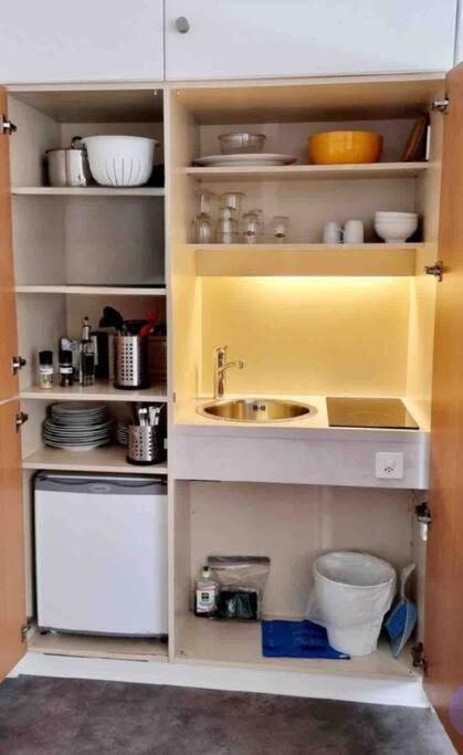 Idyllische Ferienwohnung In Биссоне Экстерьер фото